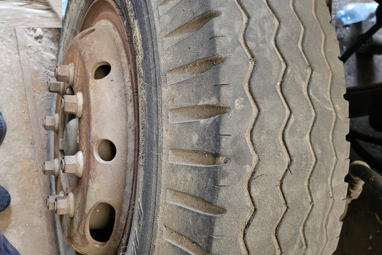 Ford Cargo1317 - 05/05 13