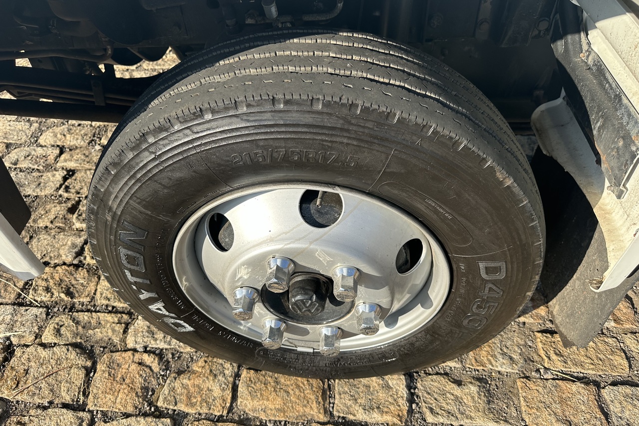 Volkswagen 8 120 - 10/10 11