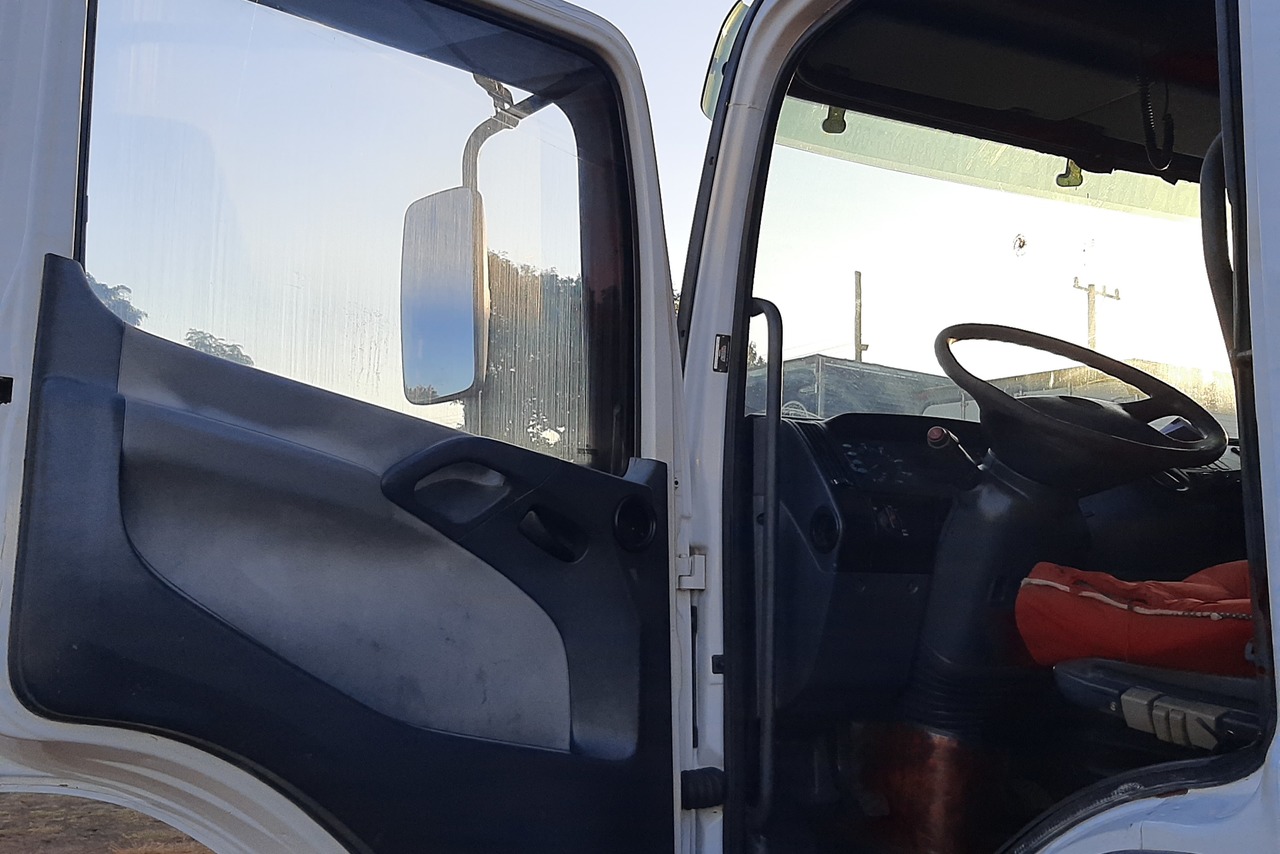 Mercedes Benz Axor 1933 - 05/06 4