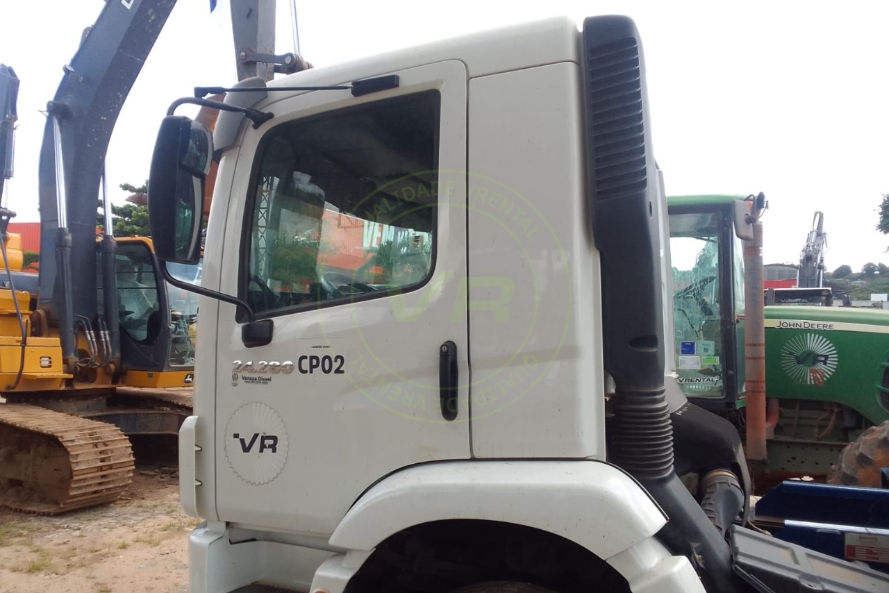 Volkswagen 24-280 E Constellation 6x2 - 23/23 2