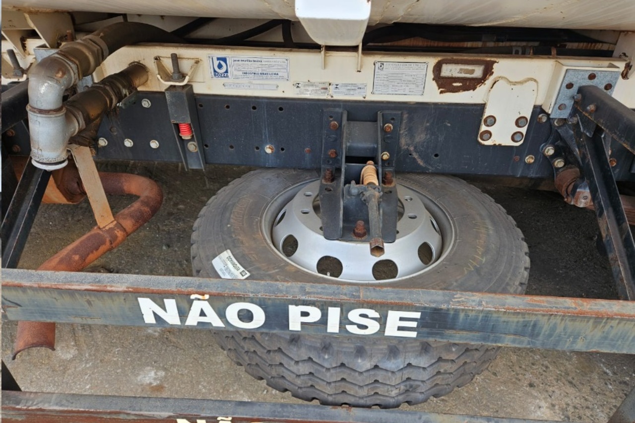 Mercedes Benz MB 1718 - 12/12 13