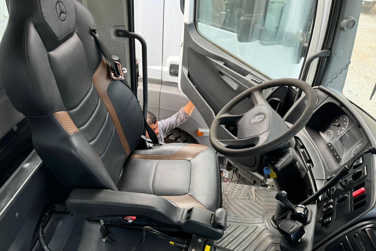 Mercedes Benz MB 4144 - 20/20 9