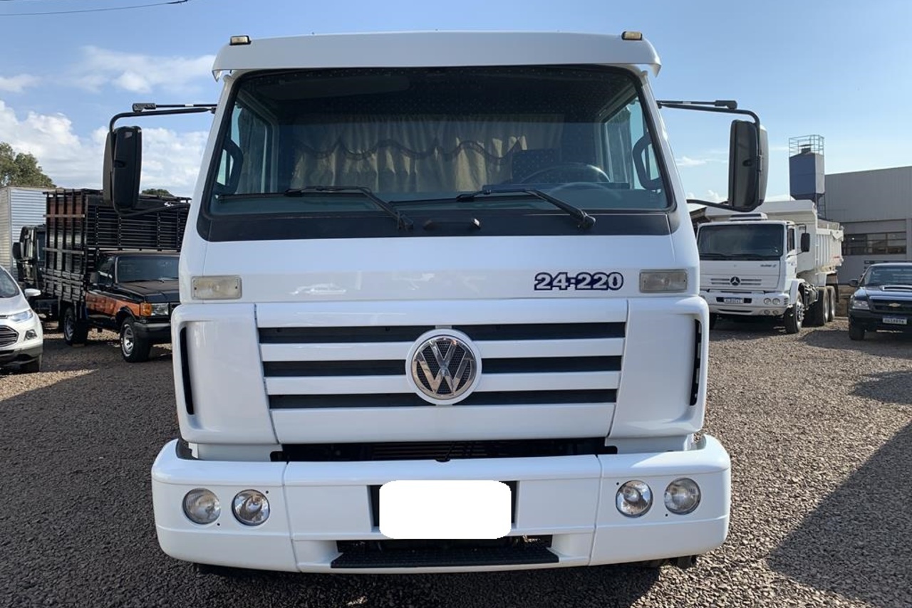 Volkswagen 24 220 - 11/11 16