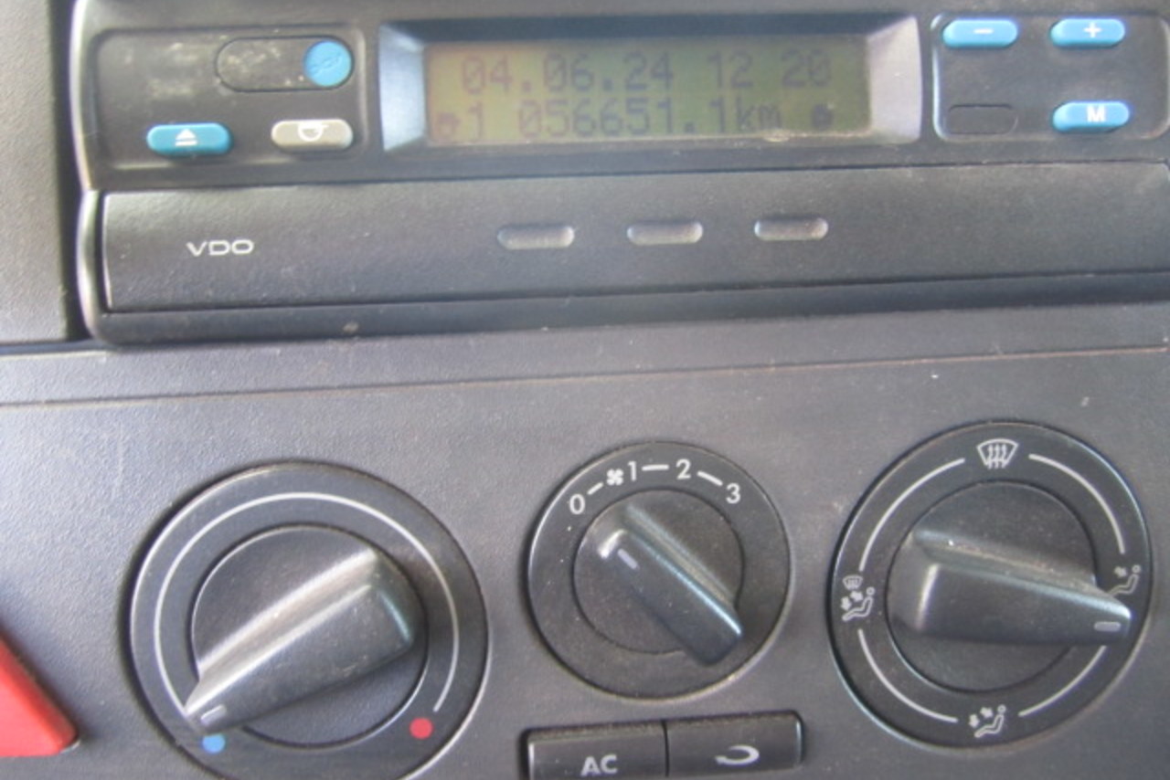 Volkswagen 15-180 E Constellation - 11/11 3
