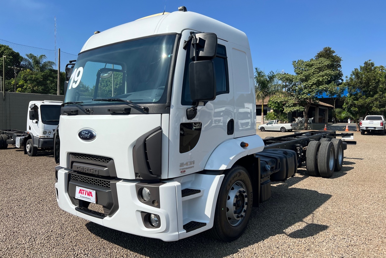 Ford Cargo 2431 - 19/19 6