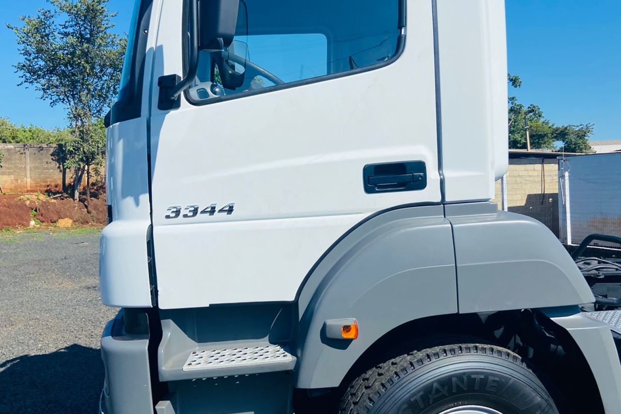 Mercedes Benz MB3344 Plataforma - 13/13 2