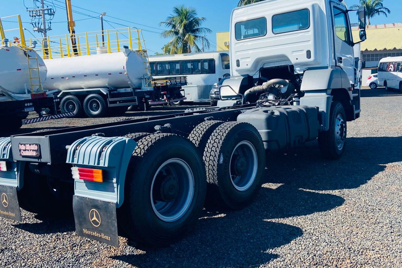 Mercedes Benz MB3344 Plataforma - 13/13 9