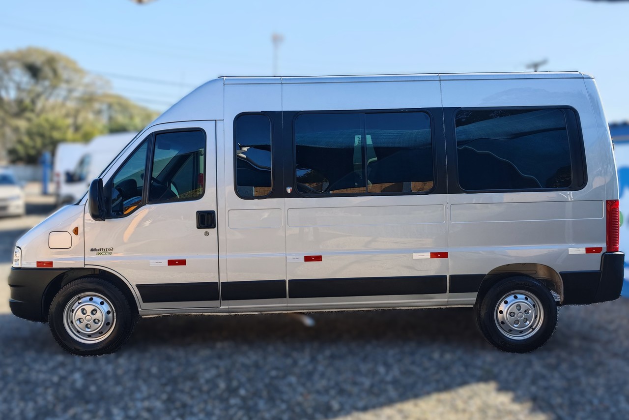 Fiat Ducato Passageiro - 12/13 2