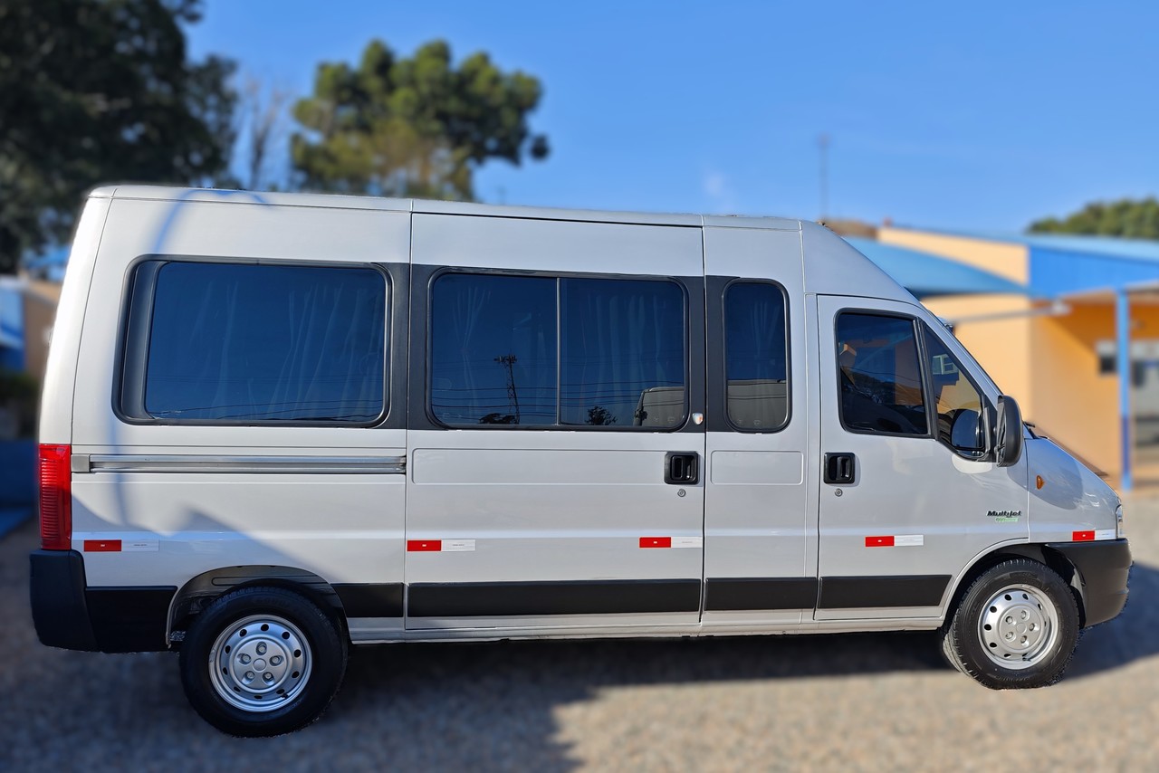 Fiat Ducato Passageiro - 12/13 4