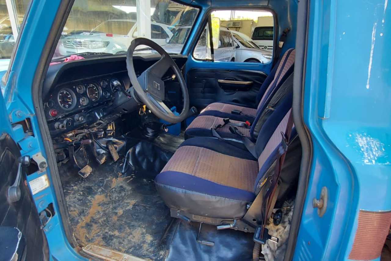 Ford F4000 - 91/92 2