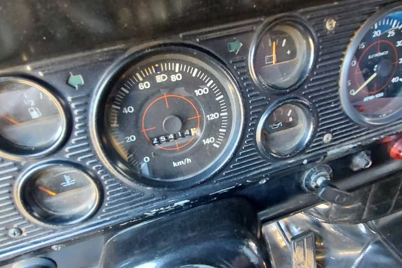 Ford F4000 - 91/92 3