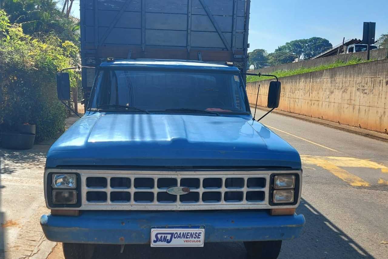 Ford F4000 - 91/92 4