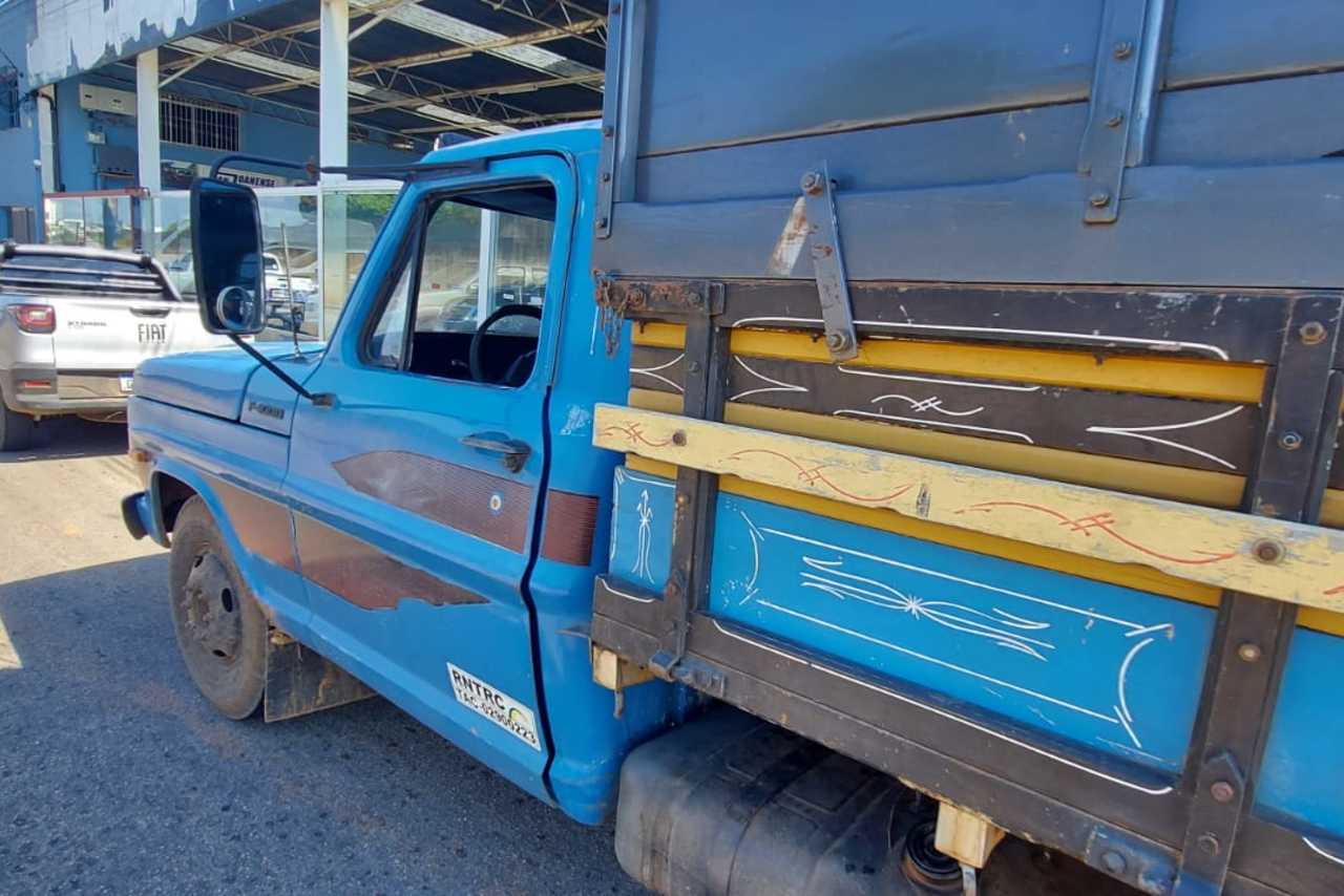 Ford F4000 - 91/92 6