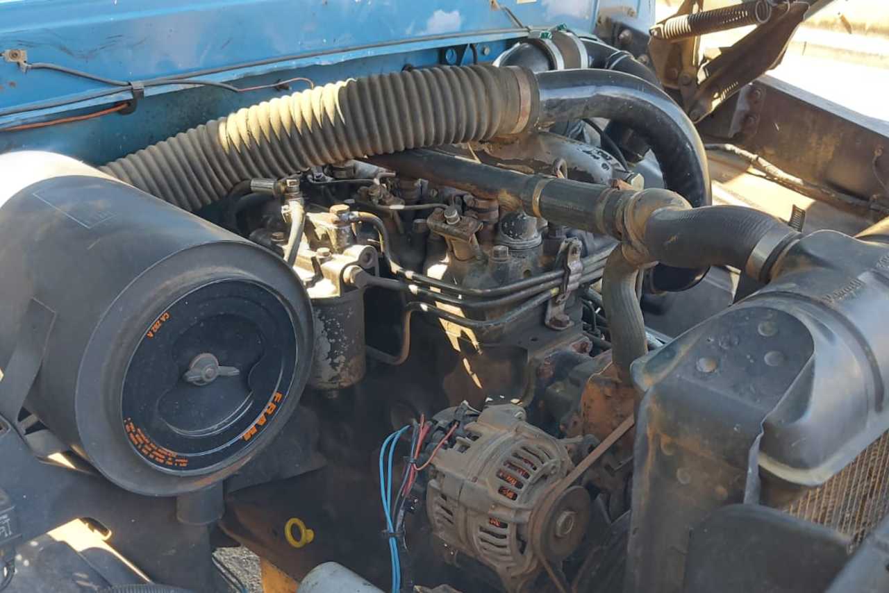 Ford F4000 - 91/92 7