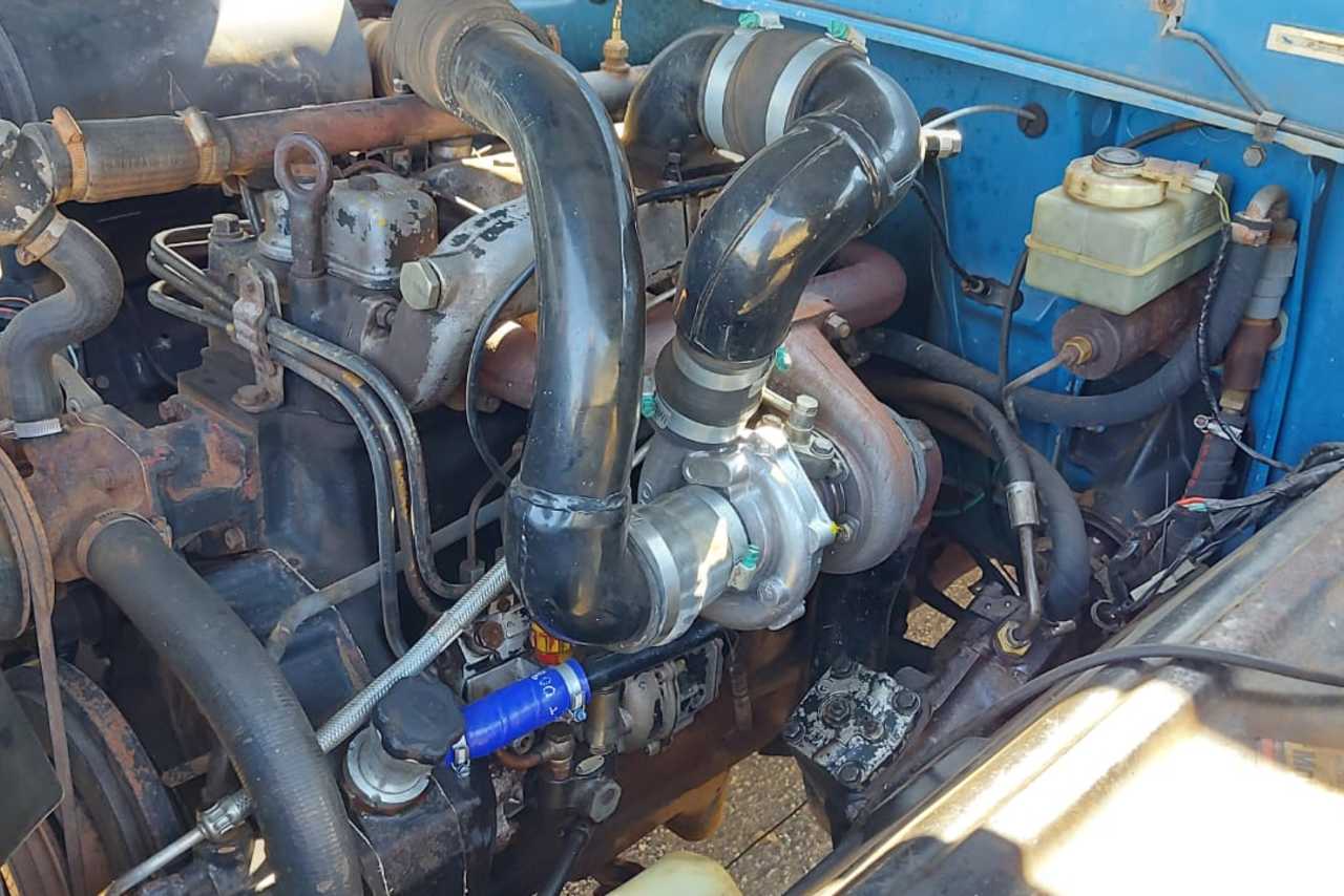 Ford F4000 - 91/92 8