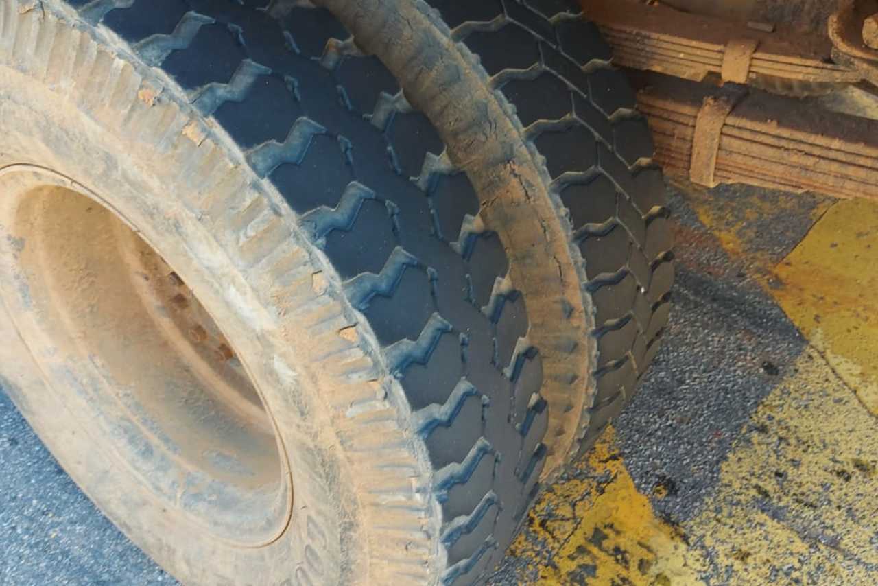 Ford F4000 - 91/92 10