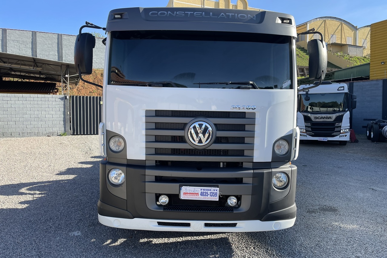 Volkswagen 24-280 E Constellation 8x2 - 19/20 2