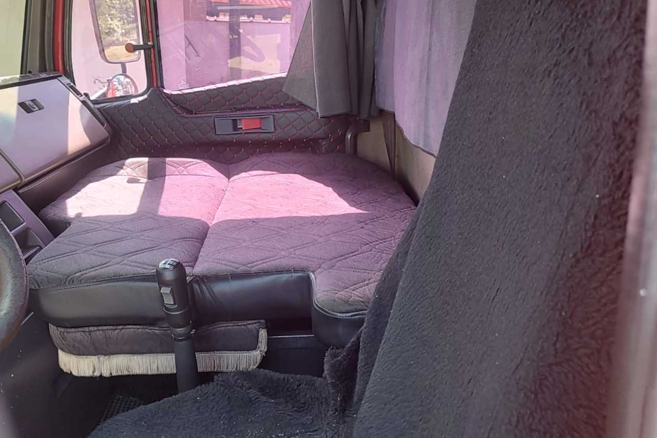 Mercedes Benz MB 1618 - 90/90 15