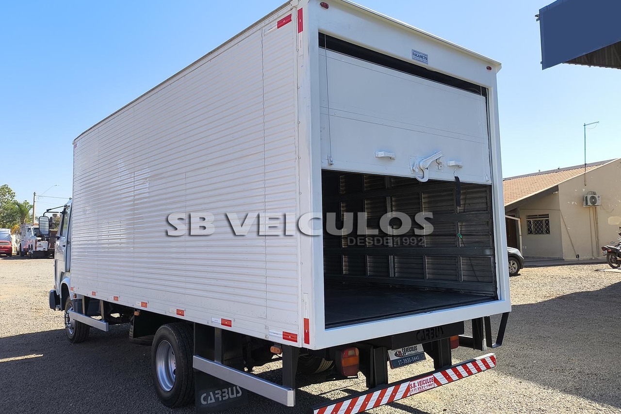 Volkswagen 8 120 - 09/10 5
