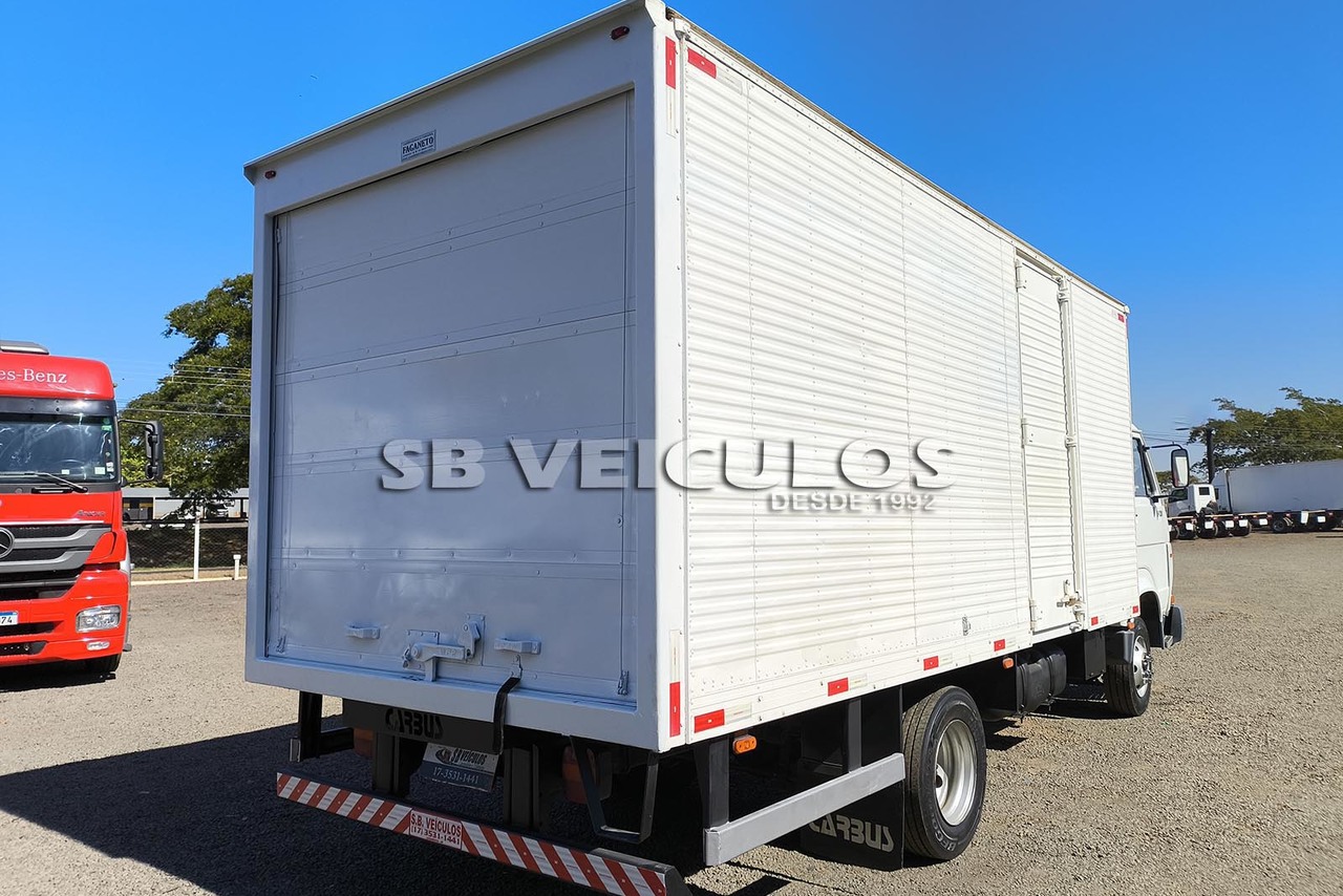 Volkswagen 8 120 - 09/10 9