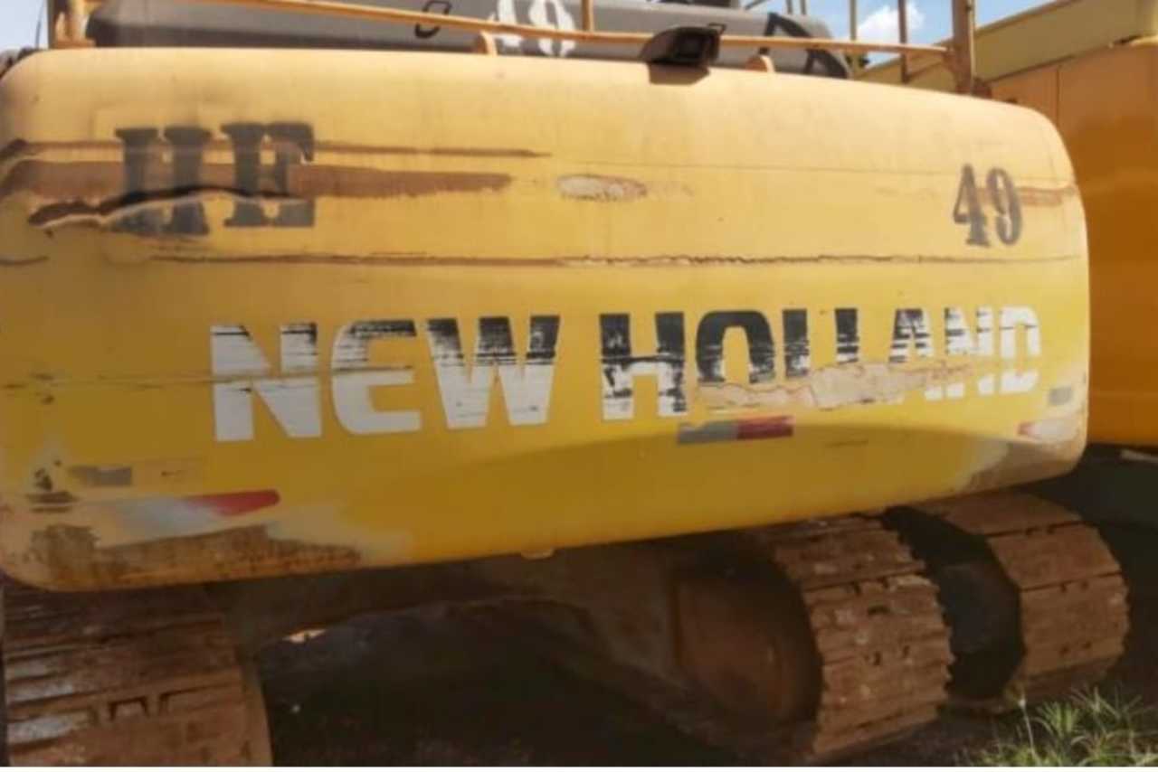New Holland E385 - 19/19 3