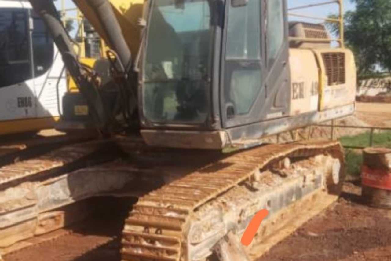 New Holland E385 - 19/19 4
