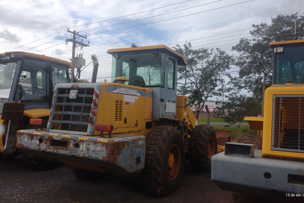 XCMG LW300F - 10/11 13