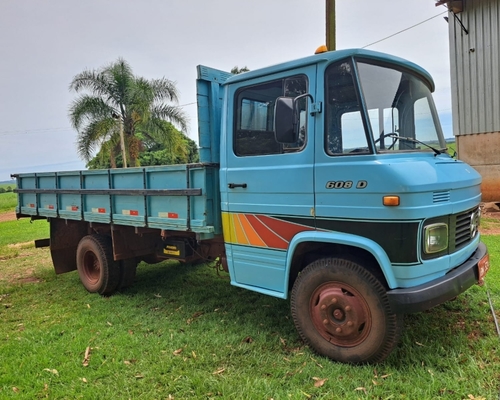 Caminhão 3/4
