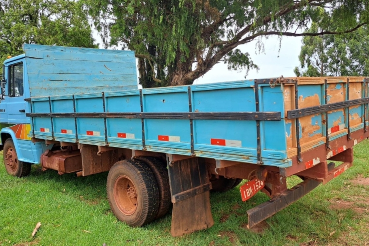 Mercedes Benz MB 608 - 86/86 4