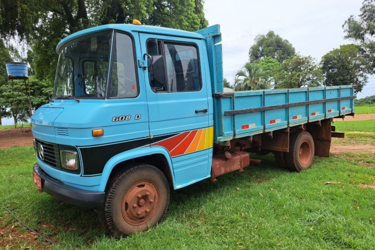 Mercedes Benz MB 608 - 86/86 5