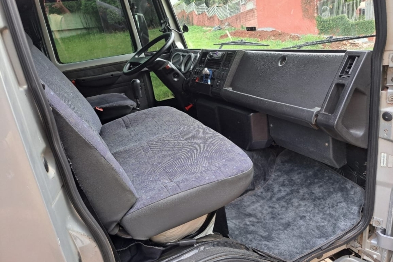 Ford Cargo815 - 10/10 7