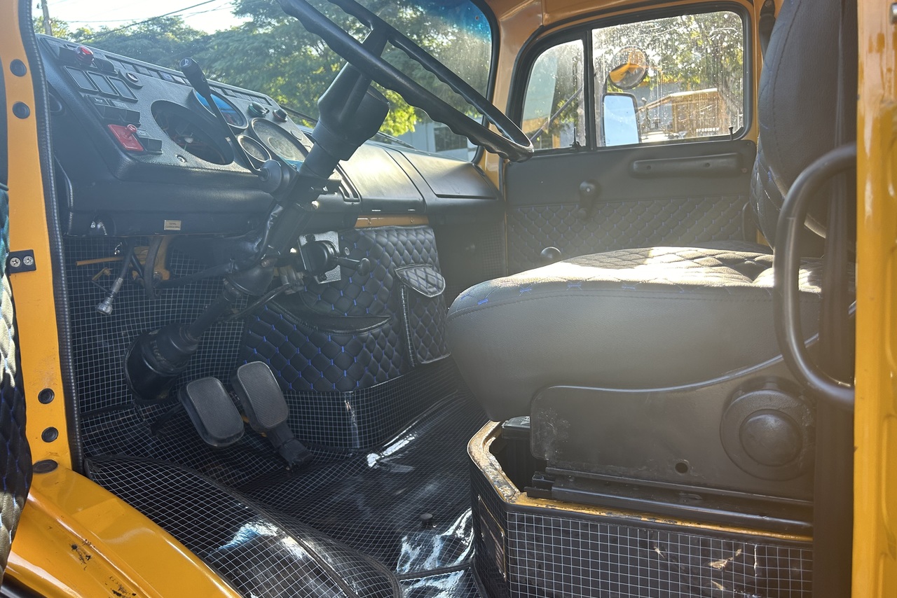 Mercedes Benz MB 1317 - 89/89 11