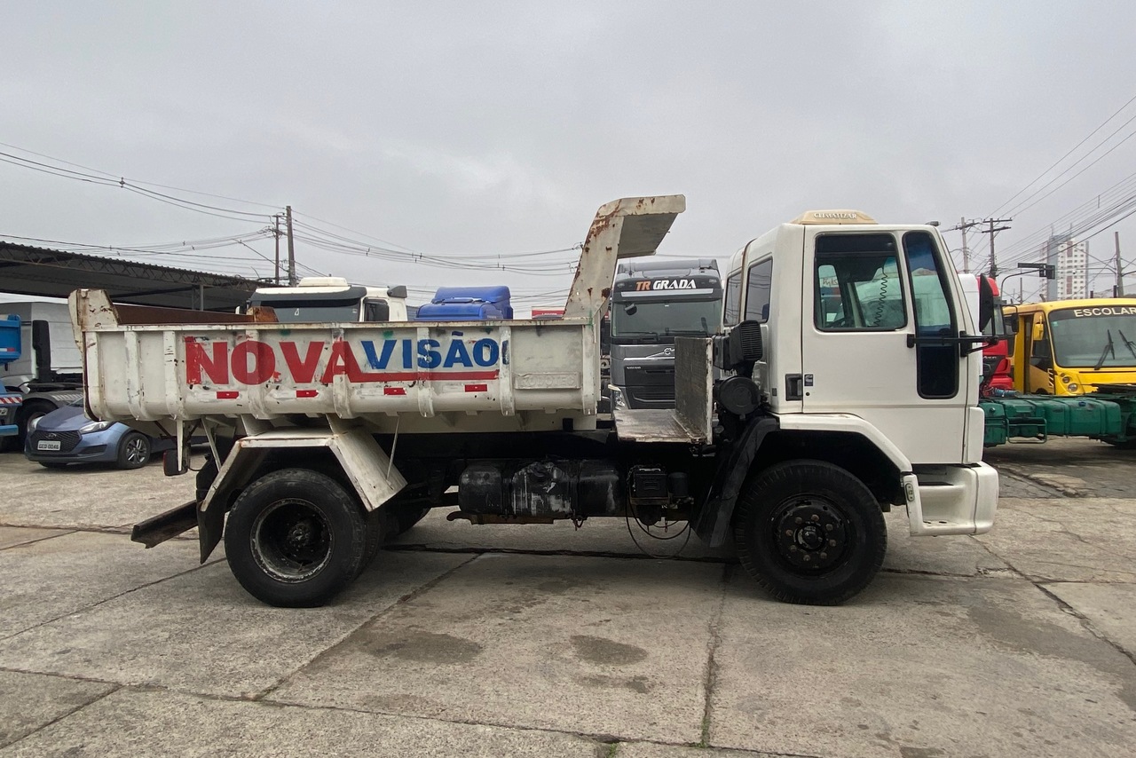 Ford Cargo1317 - 06/06 3