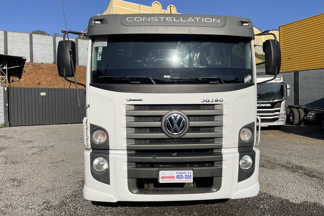 Volkswagen 24-280 E Constellation 8x2 - 21/22 2
