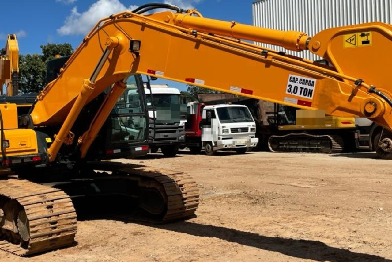 Hyundai R210LC-7 - 12/12 2