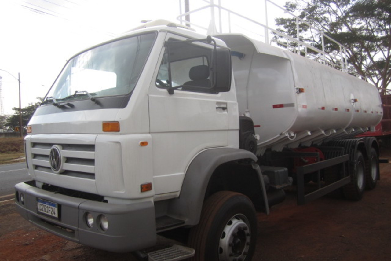 Volkswagen 31 260 - 06/07 9