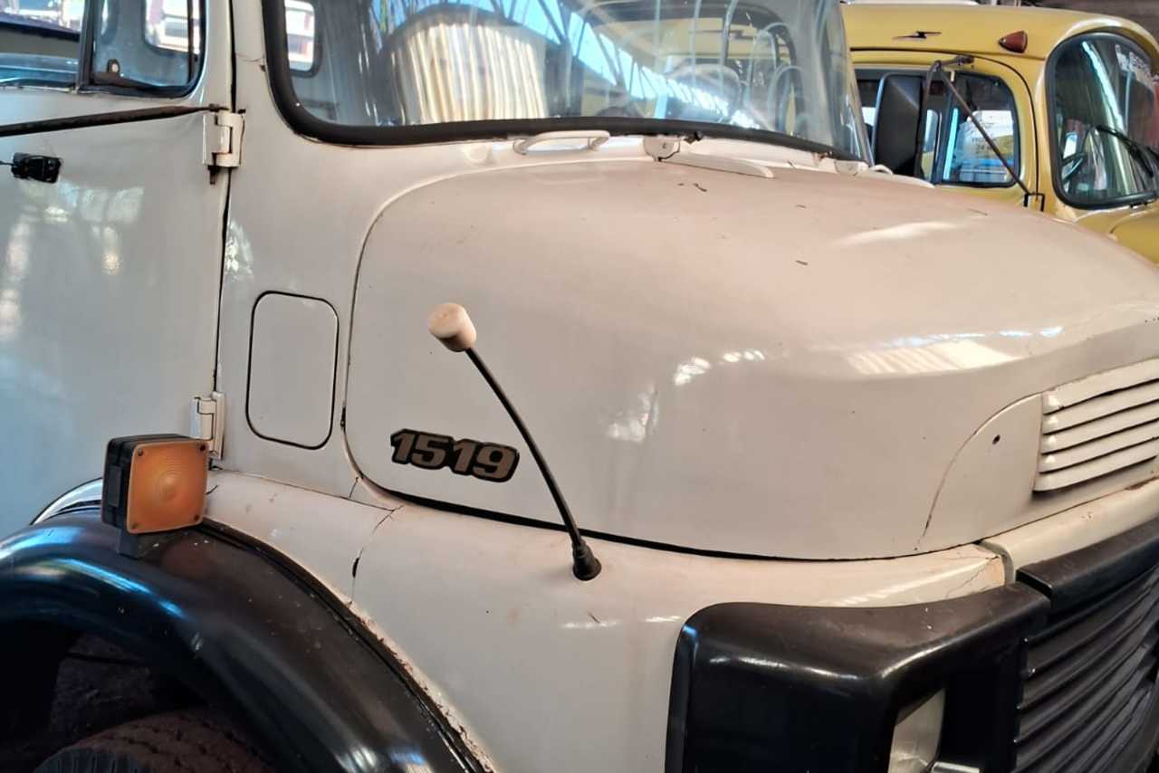 Mercedes Benz MB 1519 - 78/78 3