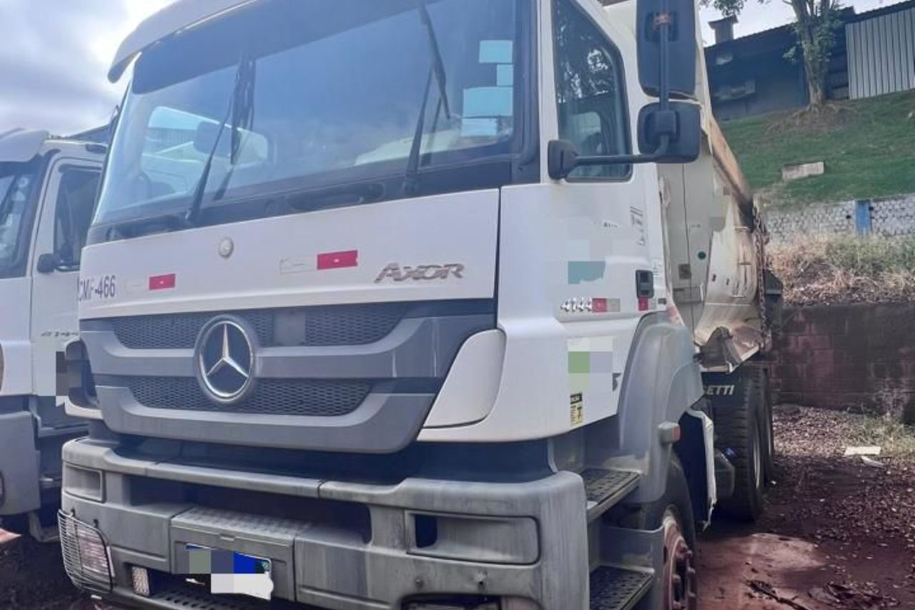Mercedes Benz MB 4144 - 17/17 2