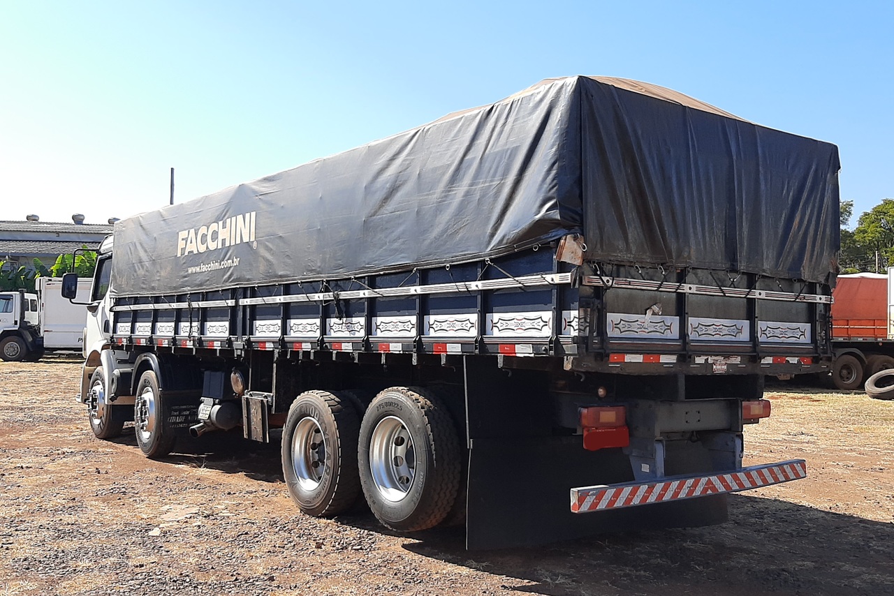Volvo VM260 - 08/08 14