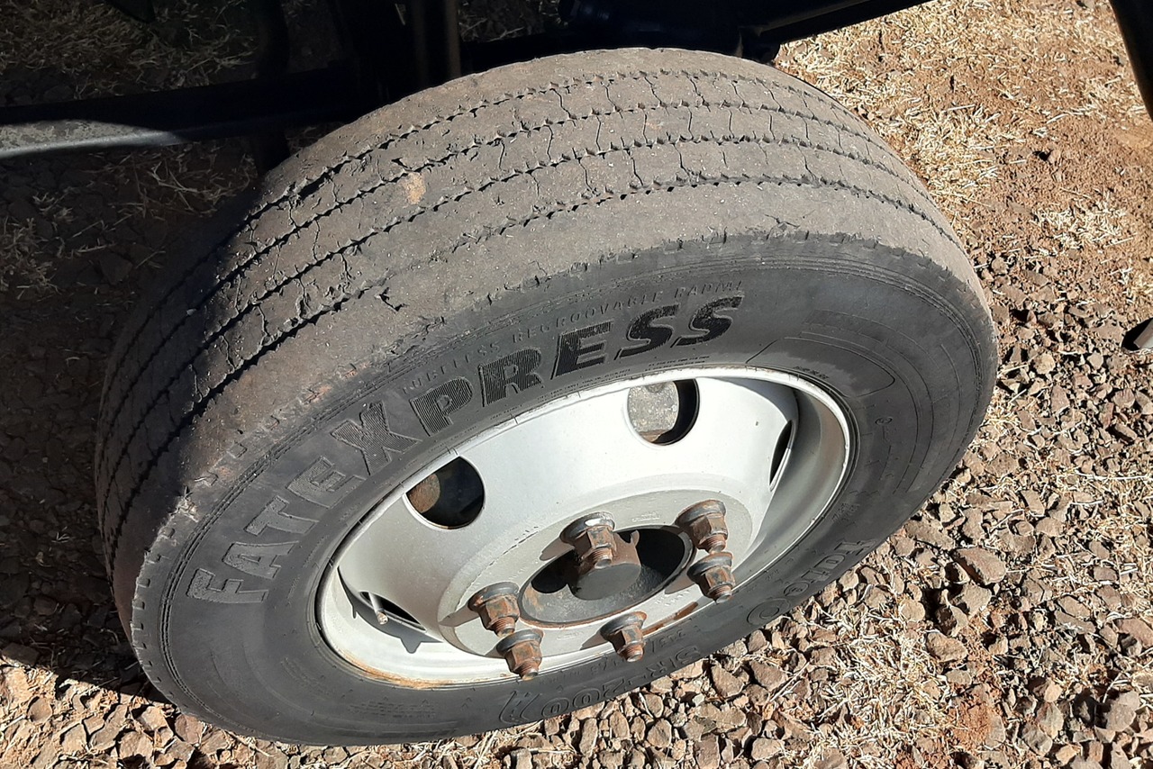 Ford Cargo712 - 10/11 9