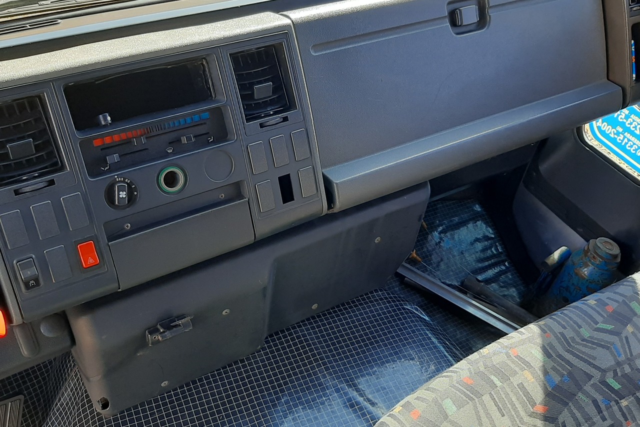 Ford Cargo712 - 10/11 13