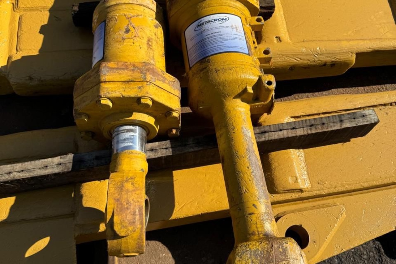 Caterpillar D8T - 19/19 6