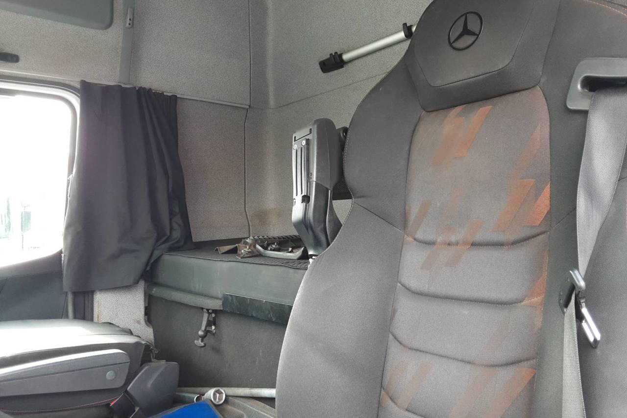 Mercedes Benz Axor 2533 - 21/22 8