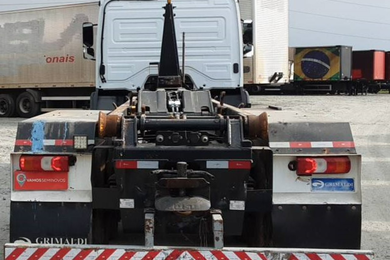 Mercedes Benz Axor 2533 - 21/22 10