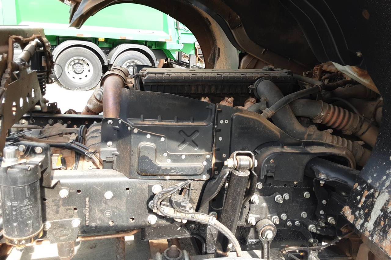 Mercedes Benz Axor 2533 - 21/22 17
