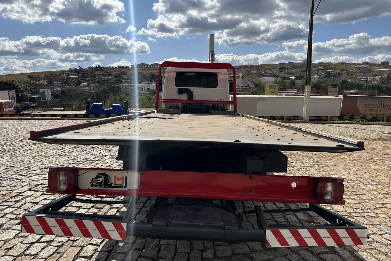 Volkswagen 8 160 - 15/15 12