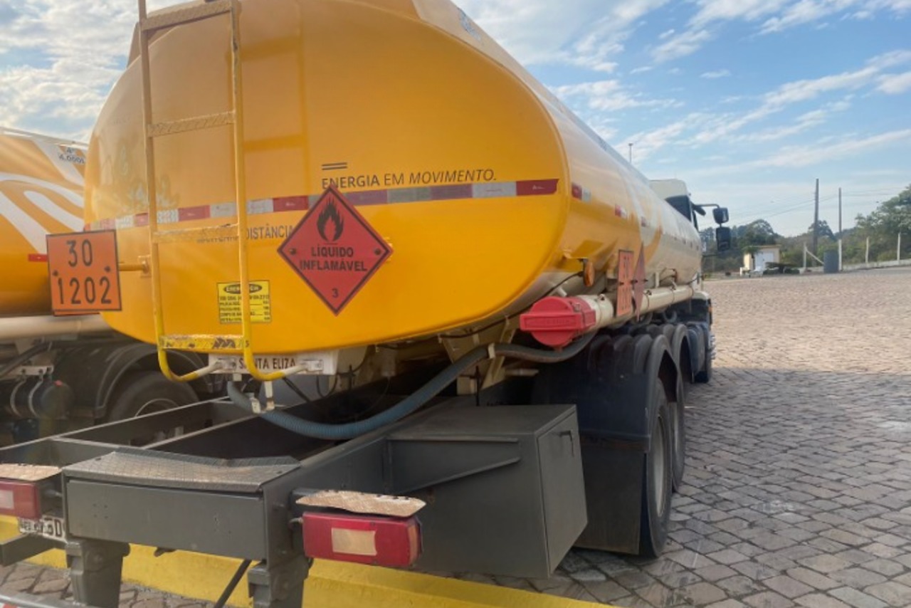 Volvo VM 330 - 22/22 6
