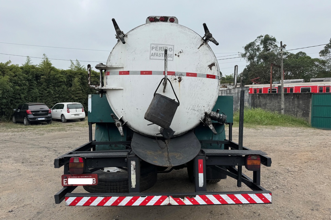 Ford Cargo 1519 - 13/13 10