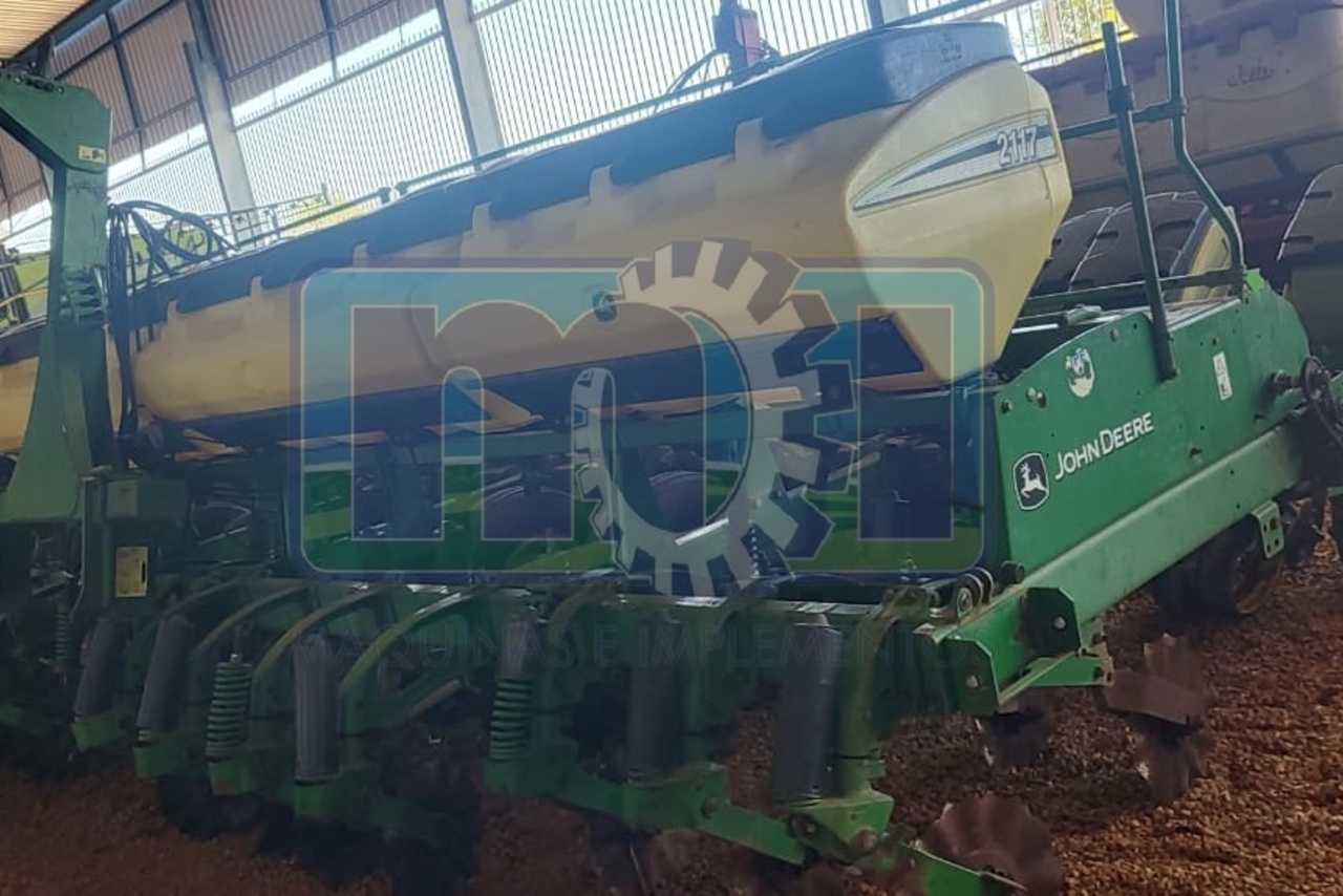 John Deere 2117 - 09/09 10