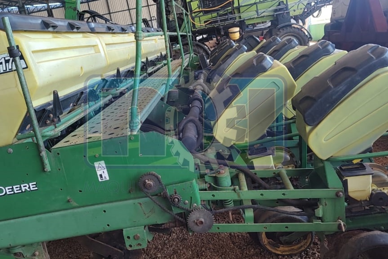 John Deere 2117 - 09/09 11
